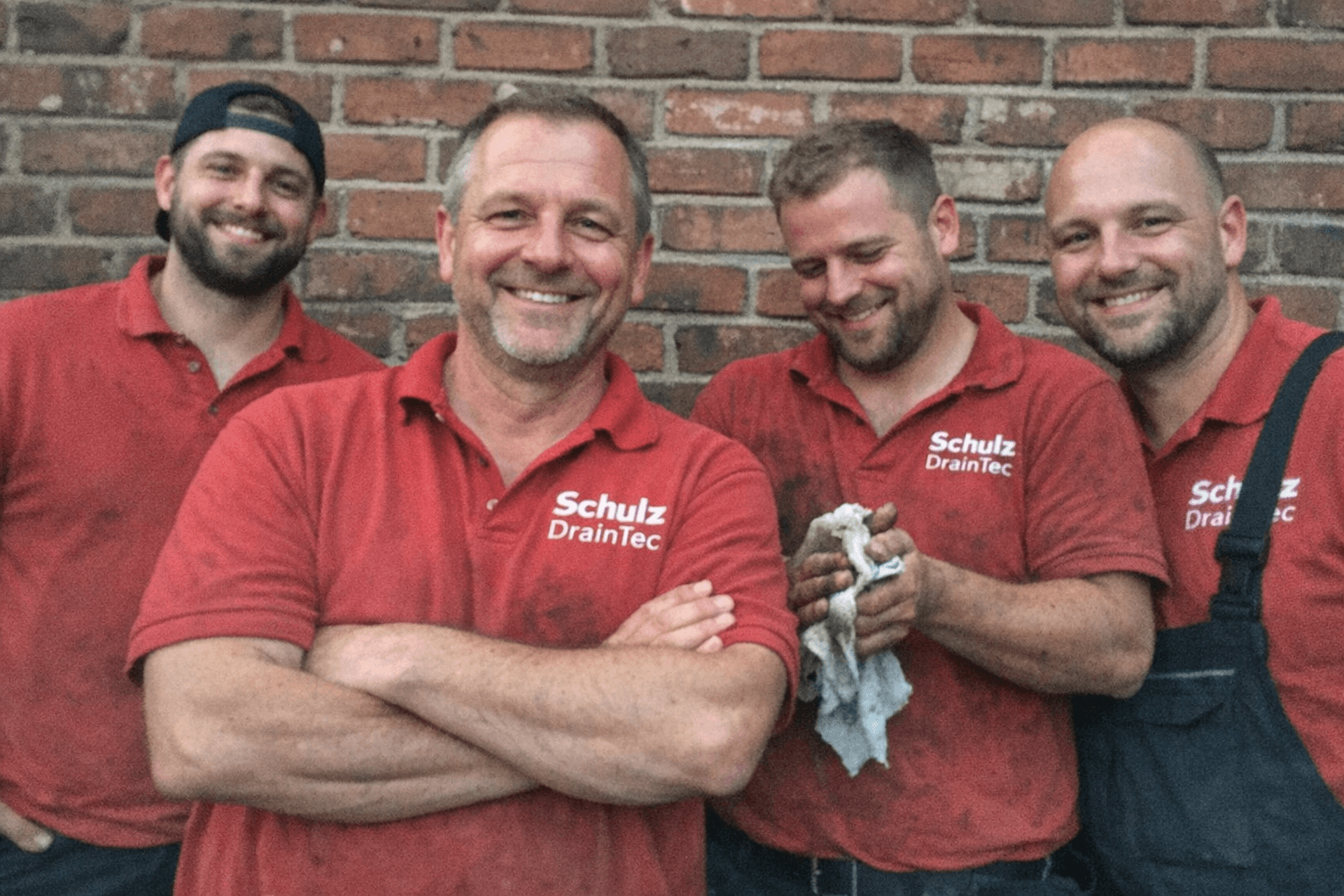 Sebastian Schulz und das Team bei der Arbeit